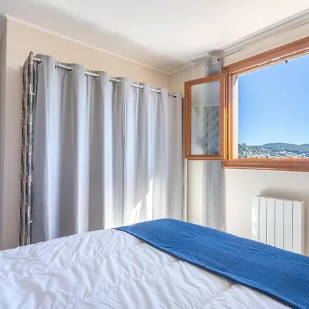 Les Cavalines By Interhome Appartement Carqueiranne