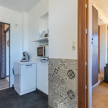 Les Cavalines By Interhome Appartement Carqueiranne